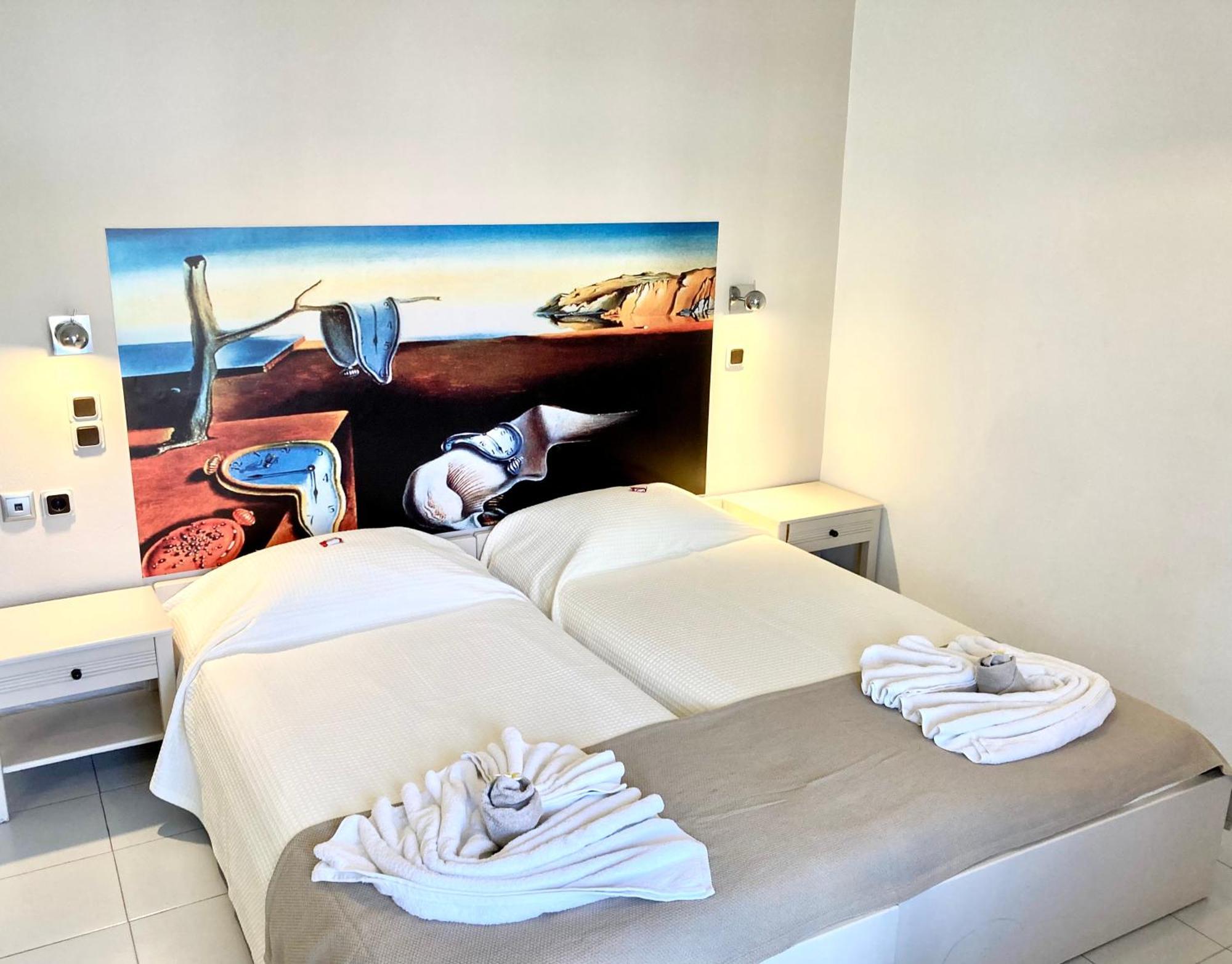 Tree Of Life Art Hotel Agia Marina Quarto foto