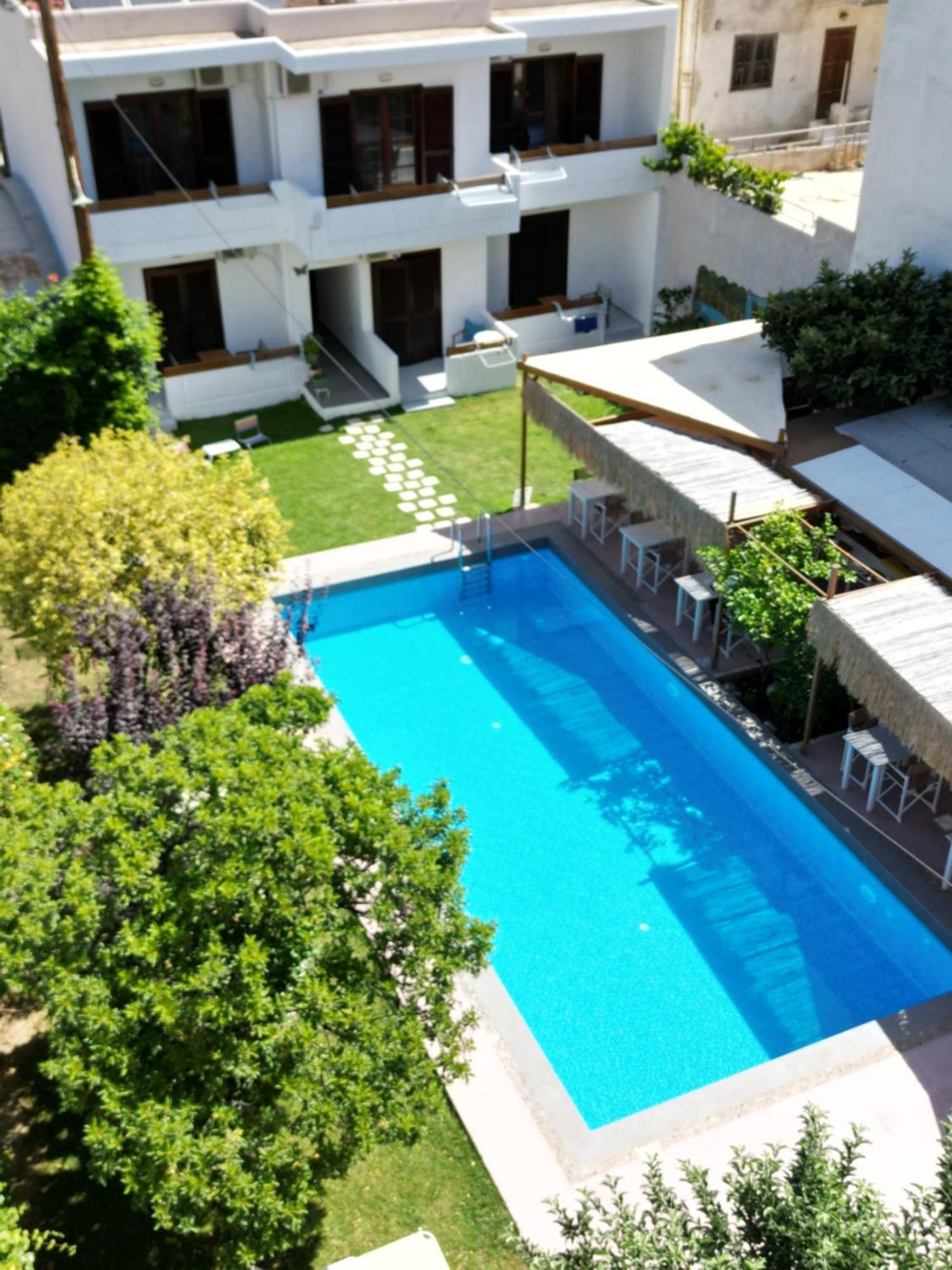 Tree Of Life Art Hotel Agia Marina Exterior foto